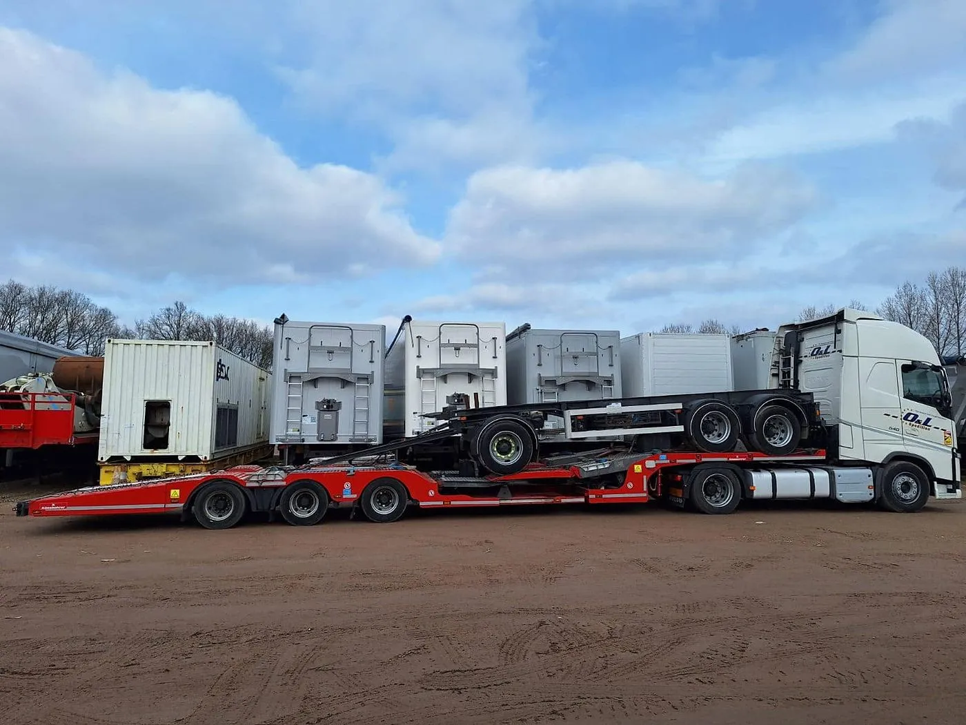 Volvo FH cu semiremorca Kässbohrer SOK21 a OL Speditionwagon - OL Speditionwagon