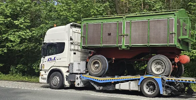 Remorcă agricolă basculantă transportată pe platformă joasă - OL Speditionwagon