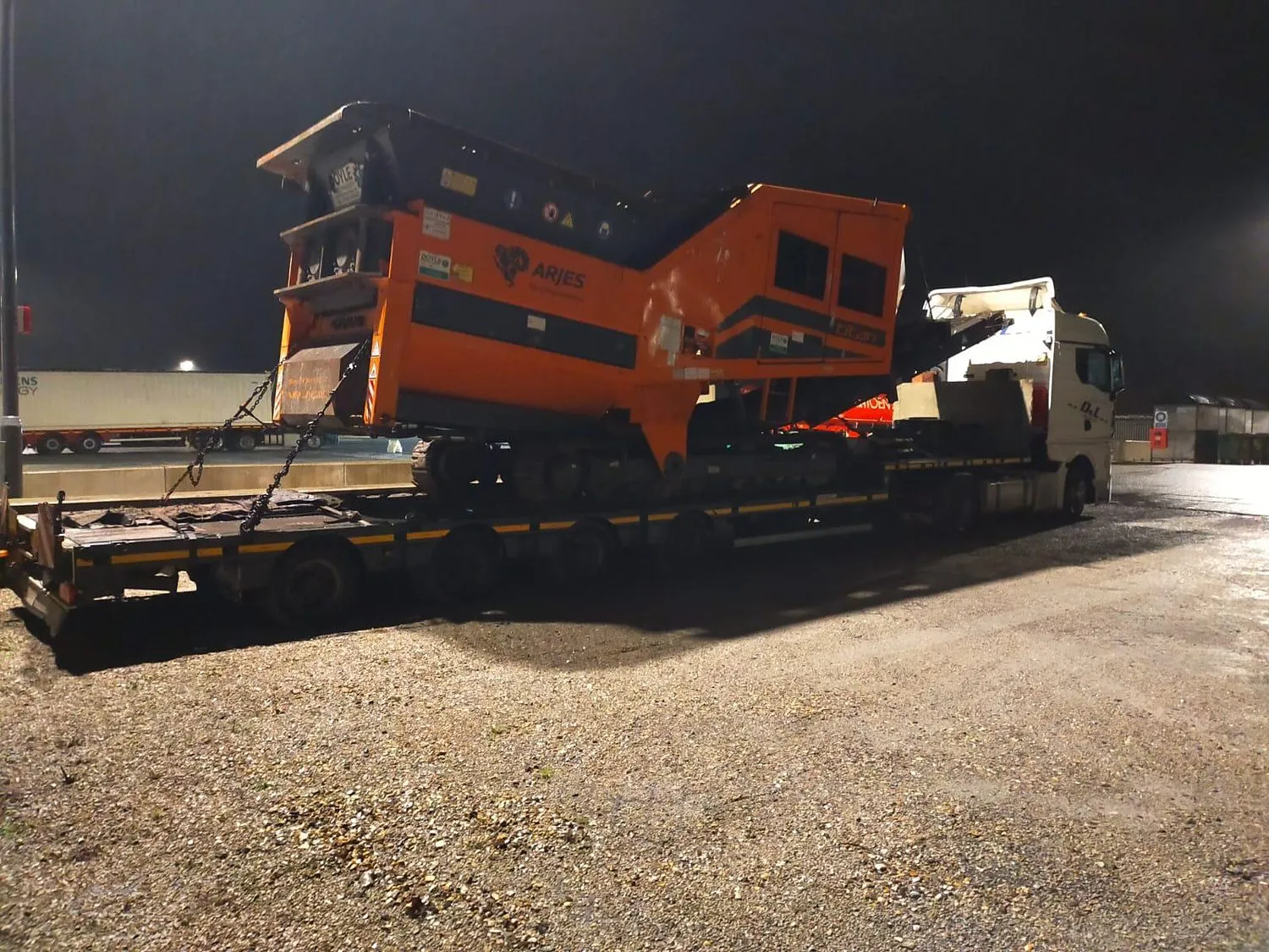 Trei dumpere Wacker Neuson DV60 transportate simultan - OL Speditionwagon