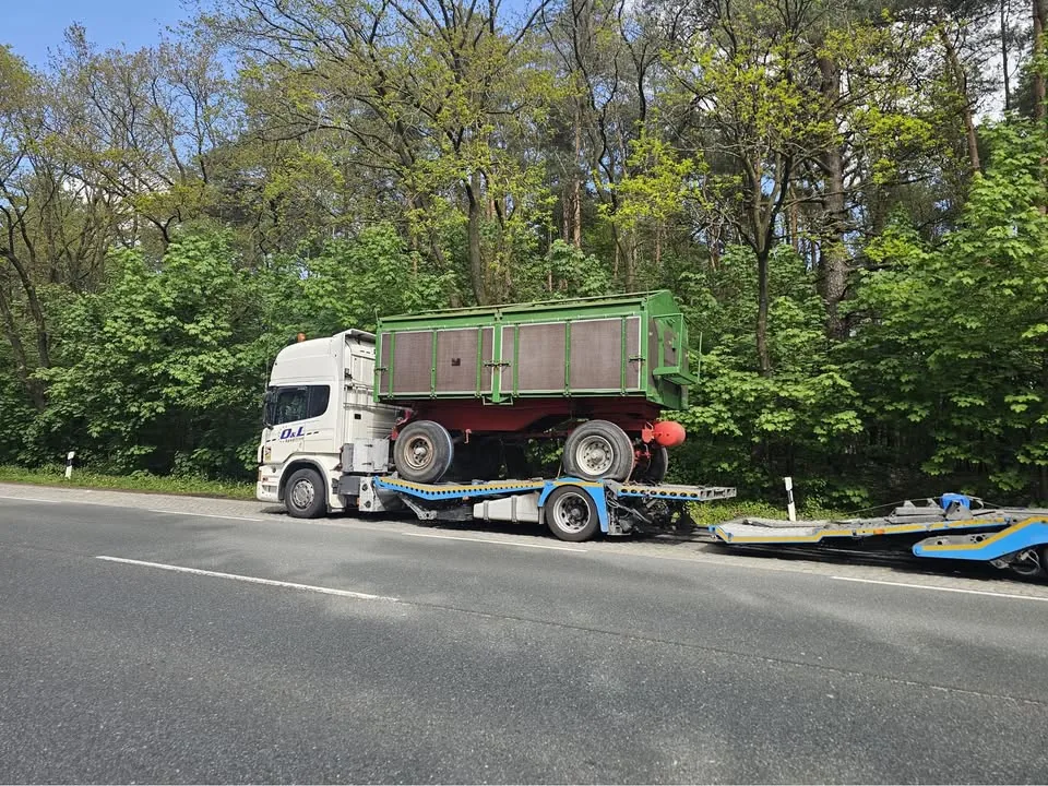 Transport benă de basculantă pe trailer, O&L Spedition